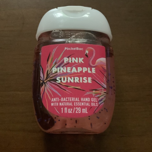 New, unused Bath & Body Works anti-bacterial hand gel 7-piece bundle - Picture 4 of 9